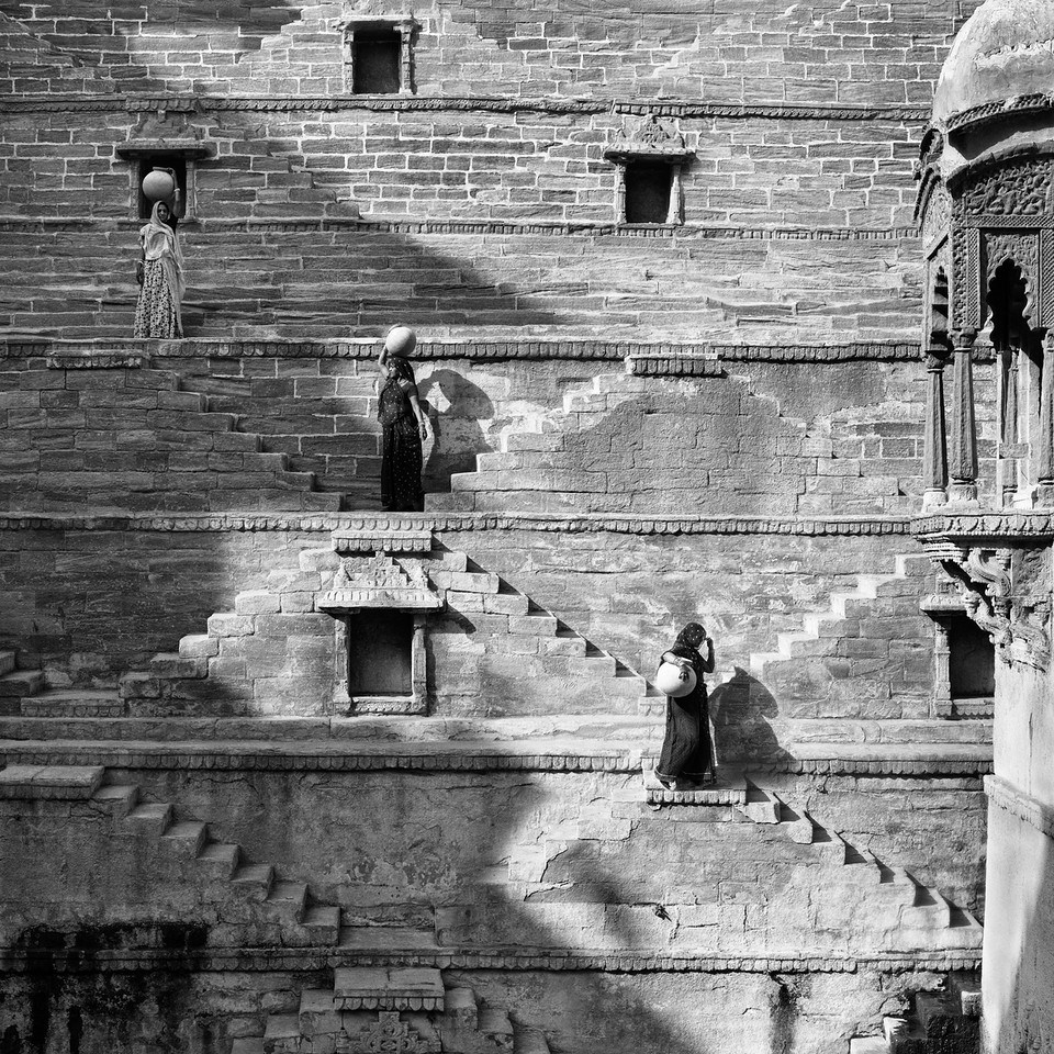 Stepwell. Disappearing cultures. Myanmar's and Chinese spiritual photos by Oliver Klink